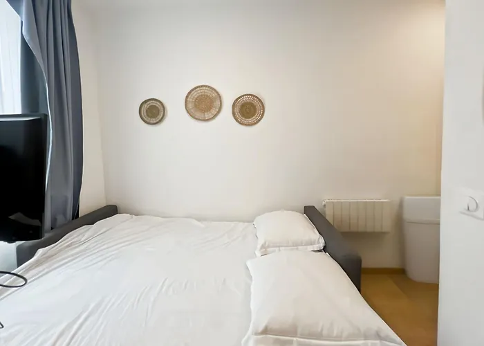 Apartament Convinient Souplex Basement 5mn Near Metro And Montmartre *